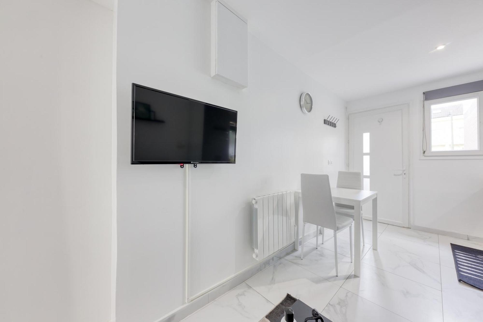 Appartement - 4 Personnes - Parking Prive - Metro 7 - Rer B Ла-Курнёв Экстерьер фото