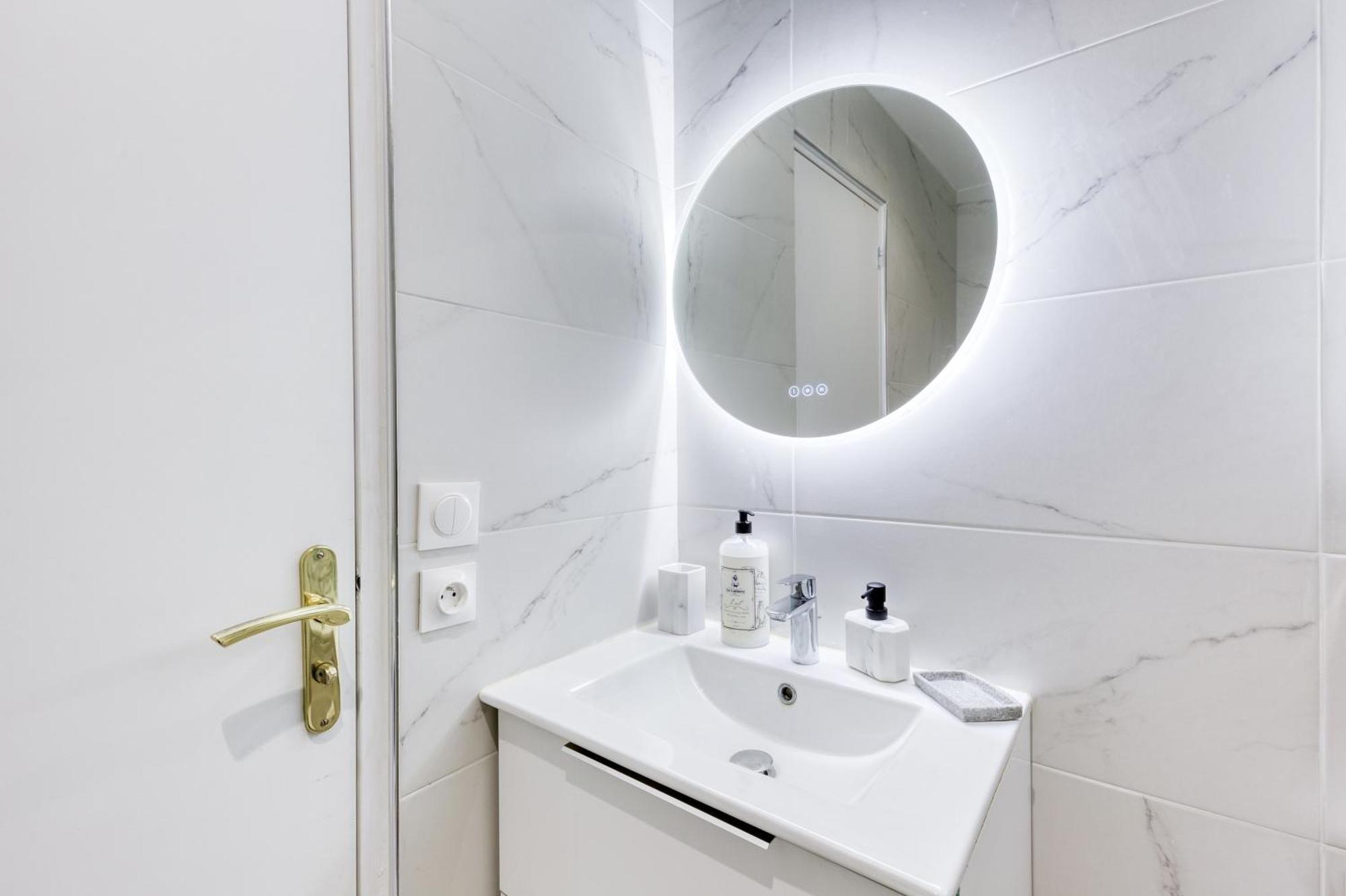 Appartement - 4 Personnes - Parking Prive - Metro 7 - Rer B Ла-Курнёв Экстерьер фото